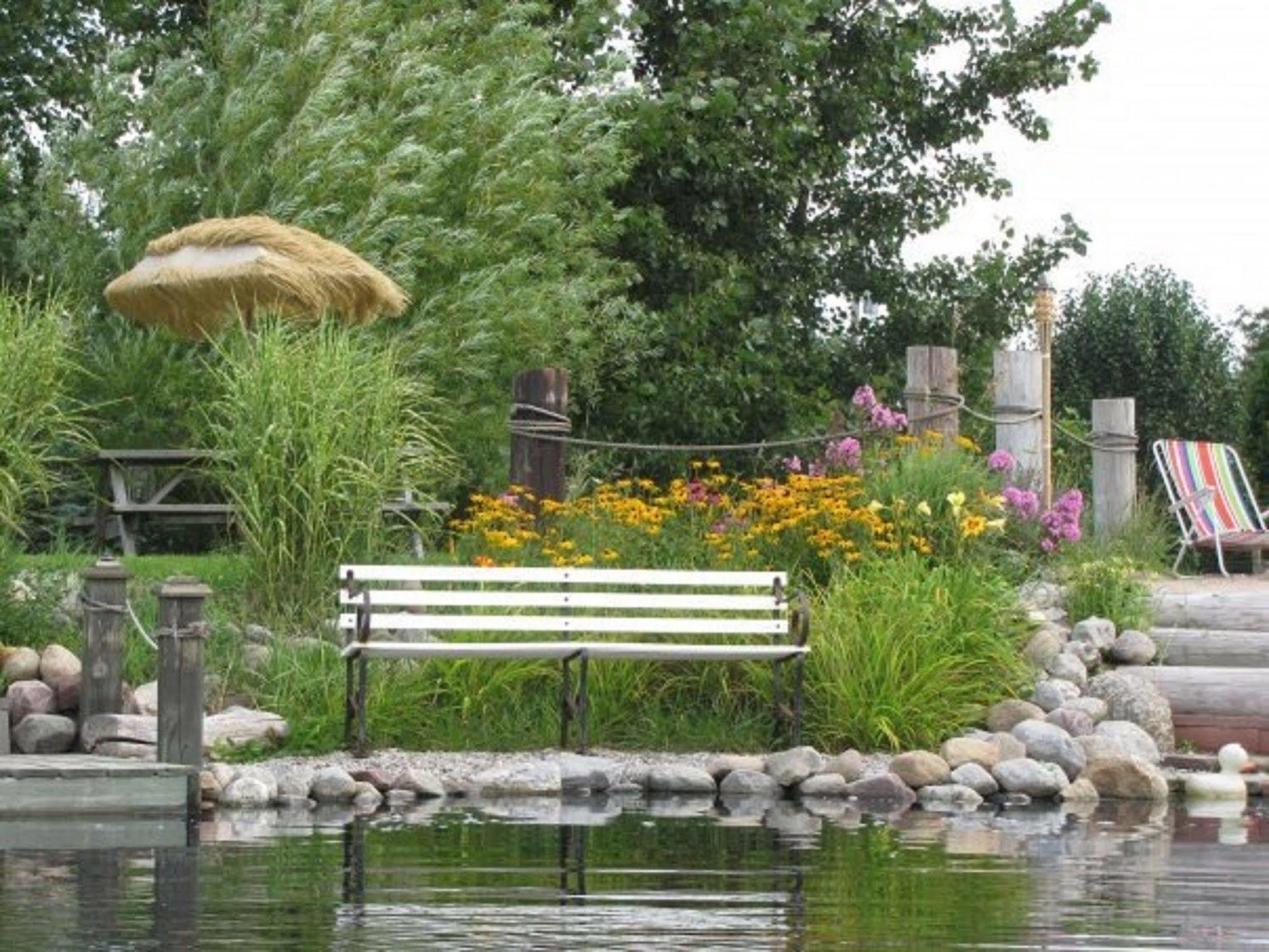 The Bella Ella Bed And Breakfast Canandaigua Bagian luar foto